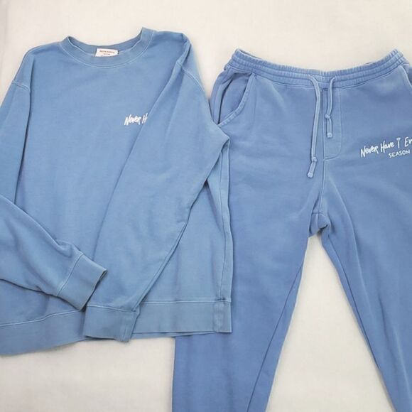 Phenomenal Blue Pullover Sweater and Jogger Never Have I Ever Slogan Size Medium - Picture 5 of 17
